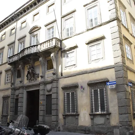 Palazzo Tucci * Lucca
